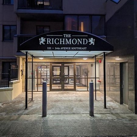 Entire Condo Downtown, Walk To Bmo & Stampede, Parking, 1,5 Hrs To Banff Κάλγκαρι Εξωτερικό φωτογραφία