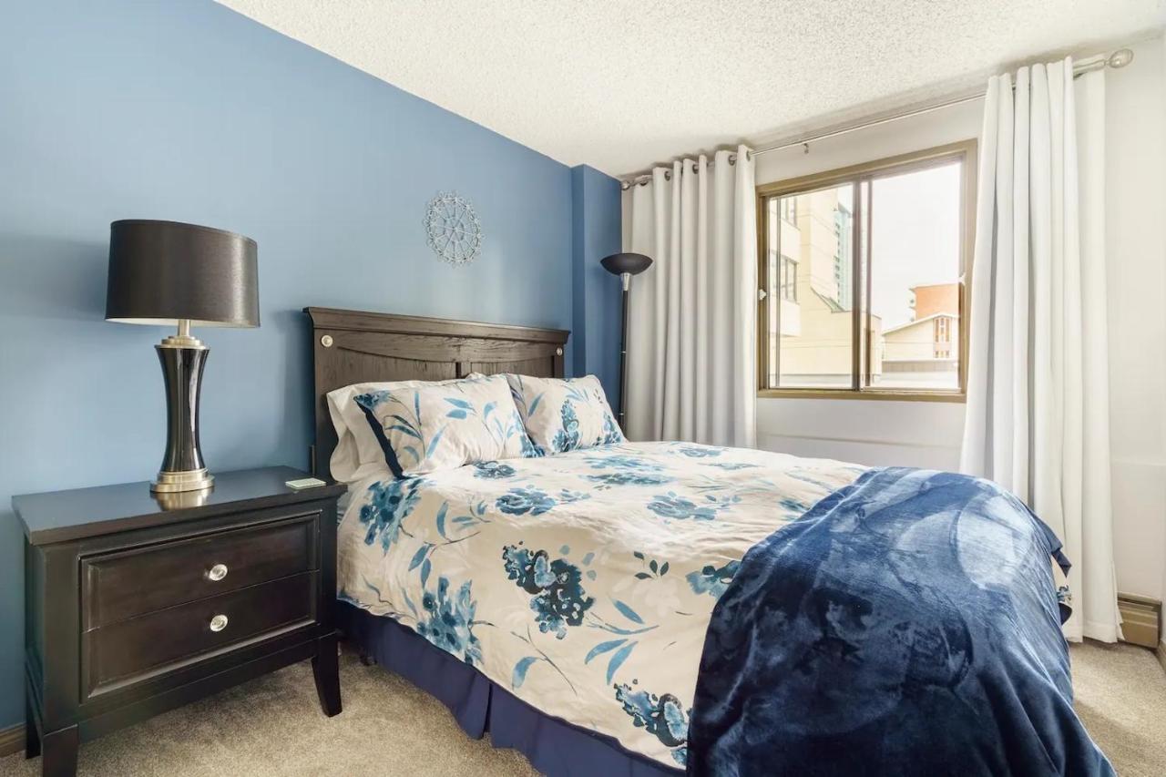 Entire Condo Downtown, Walk To Bmo & Stampede, Parking, 1,5 Hrs To Banff Κάλγκαρι Εξωτερικό φωτογραφία