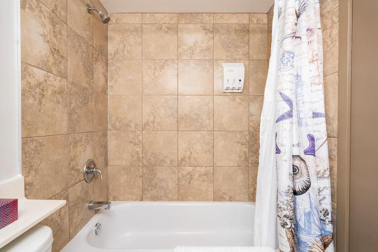 Entire Condo Downtown, Walk To Bmo & Stampede, Parking, 1,5 Hrs To Banff Κάλγκαρι Εξωτερικό φωτογραφία